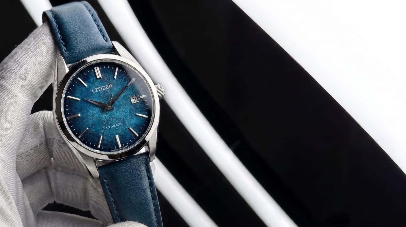 WATCH 24 BD Hero Luxury Collection